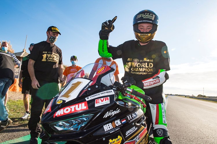 Jeffrey Buis (MTM Kawasaki Motoport) secured the 2020 WorldSSP300 championship crown on his Kawasaki Ninja 400